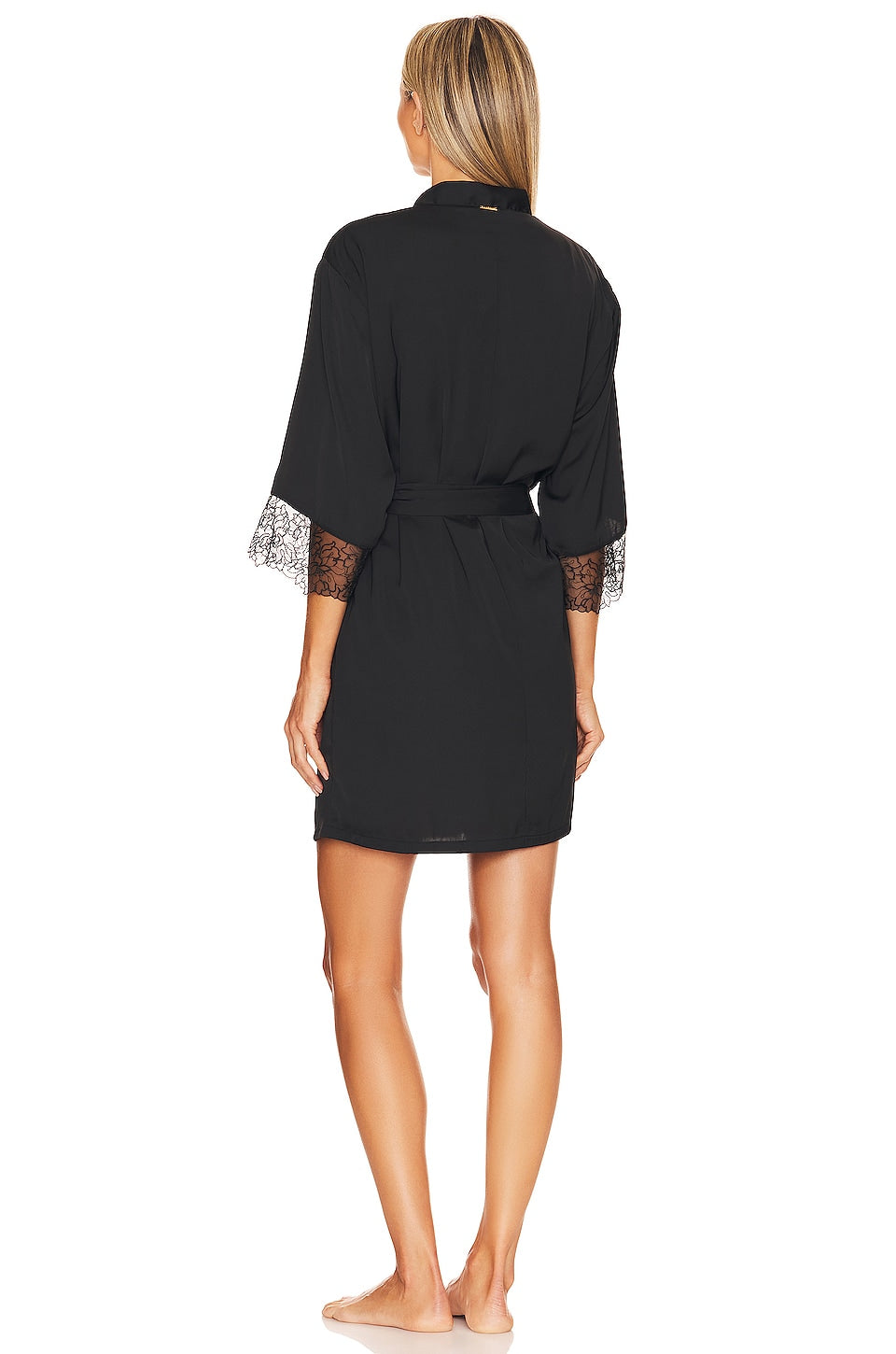BLUEBELLA Alanna Kimono Black