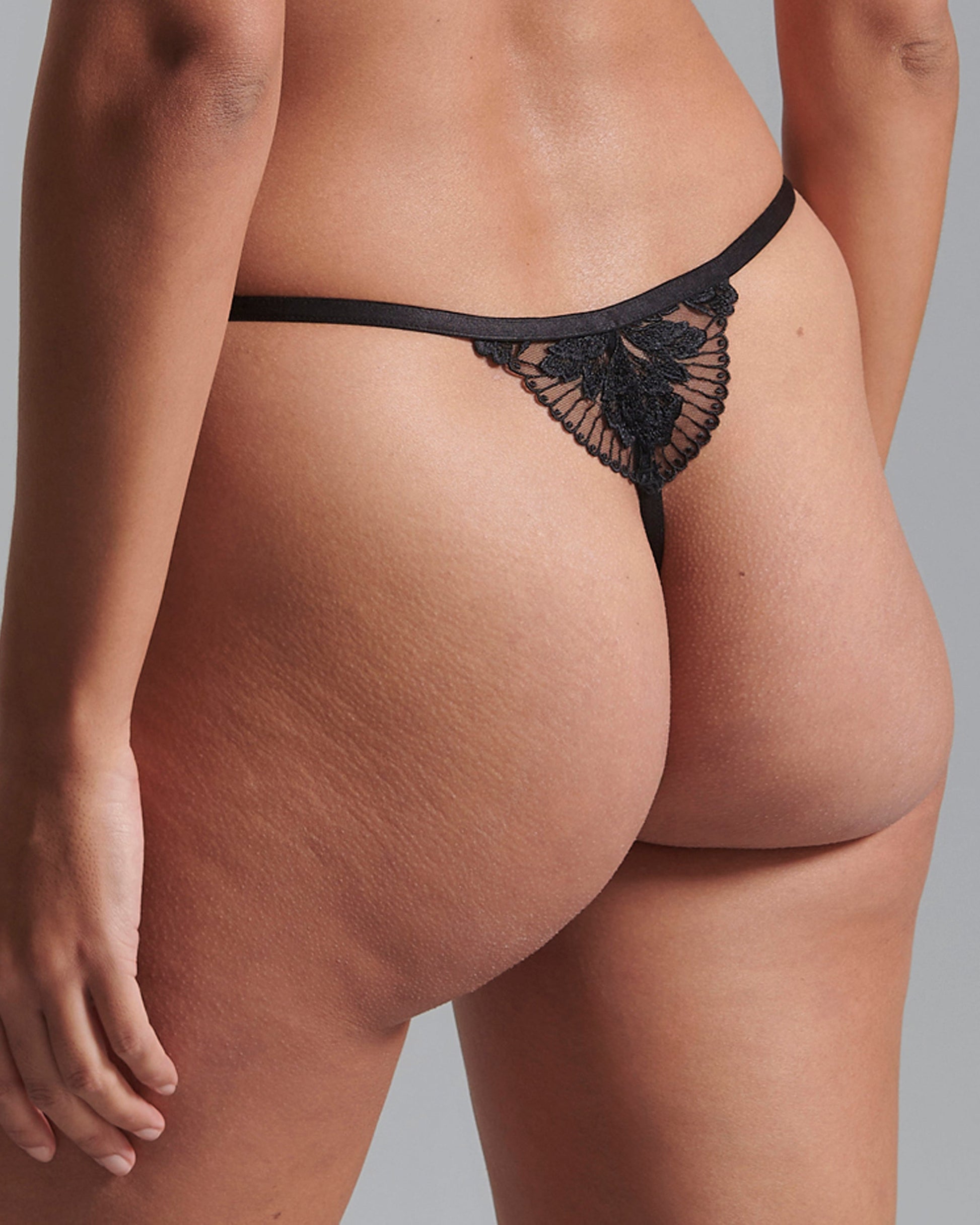  Gabriella Thong Black